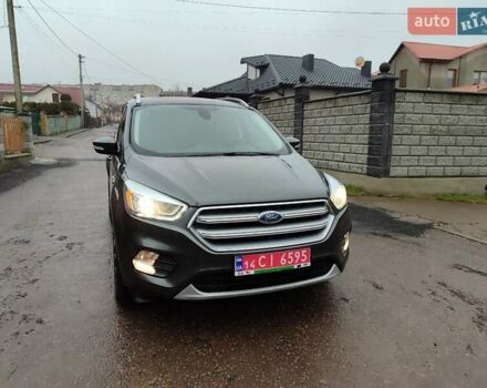 Сірий Форд Ескейп, об'ємом двигуна 2 л та пробігом 204 тис. км за 12200 $, фото 4 на Automoto.ua