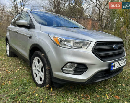 Форд Эскейп 2017 в Белой Церкве на Automoto.ua Серый Форд Эскейп, объемом двигателя 2.5 л и пробегом 195 тыс. км за 12600 $, фото 18 на Automoto.ua