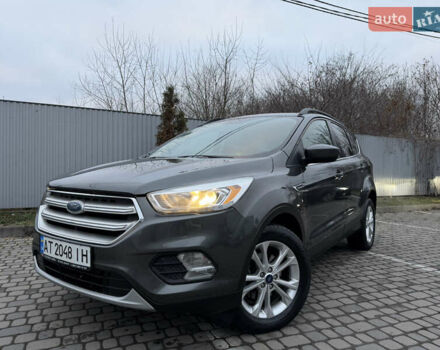 Серый Форд Эскейп, объемом двигателя 1.5 л и пробегом 155 тыс. км за 15500 $, фото 4 на Automoto.ua