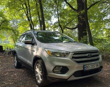 Серый Форд Эскейп, объемом двигателя 1.49 л и пробегом 74 тыс. км за 14400 $, фото 1 на Automoto.ua