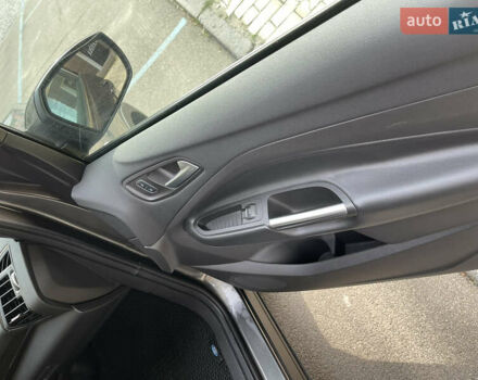 Серый Форд Эскейп, объемом двигателя 2 л и пробегом 86 тыс. км за 16500 $, фото 19 на Automoto.ua