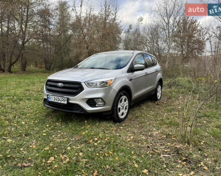 Форд Эскейп 2017 в Белой Церкве на Automoto.ua Серый Форд Эскейп, объемом двигателя 2.5 л и пробегом 195 тыс. км за 12600 $, фото 13 на Automoto.ua