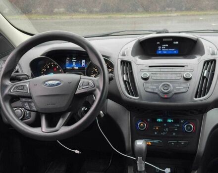 Серый Форд Эскейп, объемом двигателя 1.5 л и пробегом 60 тыс. км за 11500 $, фото 10 на Automoto.ua