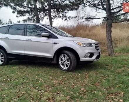 Сірий Форд Ескейп, об'ємом двигуна 1.5 л та пробігом 154 тис. км за 10500 $, фото 1 на Automoto.ua