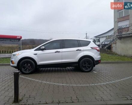 Серый Форд Эскейп, объемом двигателя 2.5 л и пробегом 247 тыс. км за 10300 $, фото 8 на Automoto.ua