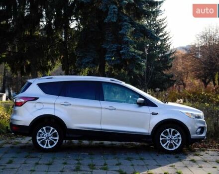 Сірий Форд Ескейп, об'ємом двигуна 2 л та пробігом 137 тис. км за 12900 $, фото 13 на Automoto.ua