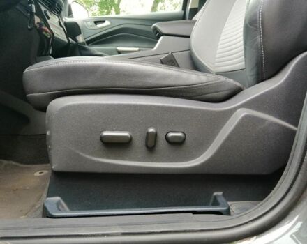 Серый Форд Эскейп, объемом двигателя 1.5 л и пробегом 135 тыс. км за 14200 $, фото 8 на Automoto.ua