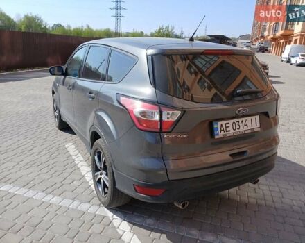 Серый Форд Эскейп, объемом двигателя 2.5 л и пробегом 68 тыс. км за 16200 $, фото 5 на Automoto.ua