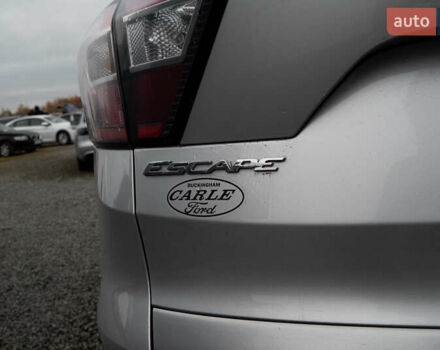 Серый Форд Эскейп, объемом двигателя 2 л и пробегом 33 тыс. км за 15000 $, фото 5 на Automoto.ua