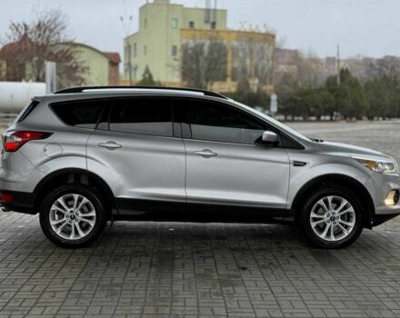 Серый Форд Эскейп, объемом двигателя 1.5 л и пробегом 193 тыс. км за 10999 $, фото 3 на Automoto.ua