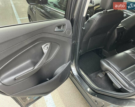 Серый Форд Эскейп, объемом двигателя 2 л и пробегом 86 тыс. км за 16500 $, фото 12 на Automoto.ua