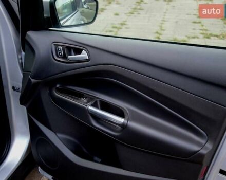 Сірий Форд Ескейп, об'ємом двигуна 2 л та пробігом 137 тис. км за 12900 $, фото 37 на Automoto.ua