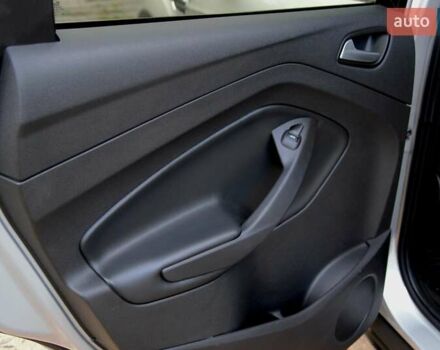 Сірий Форд Ескейп, об'ємом двигуна 2 л та пробігом 137 тис. км за 12900 $, фото 31 на Automoto.ua