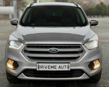 Серый Форд Эскейп, объемом двигателя 1.5 л и пробегом 193 тыс. км за 10999 $, фото 1 на Automoto.ua