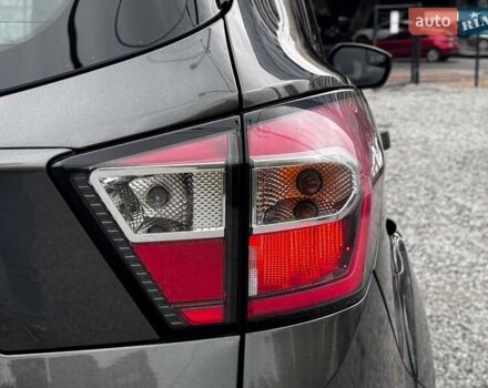 Серый Форд Эскейп, объемом двигателя 2.49 л и пробегом 139 тыс. км за 13500 $, фото 7 на Automoto.ua