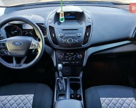 Форд Эскейп 2017 в Кривом Роге на Automoto.ua Серый Форд Эскейп, объемом двигателя 1.5 л и пробегом 81 тыс. км за 12400 $, фото 27 на Automoto.ua