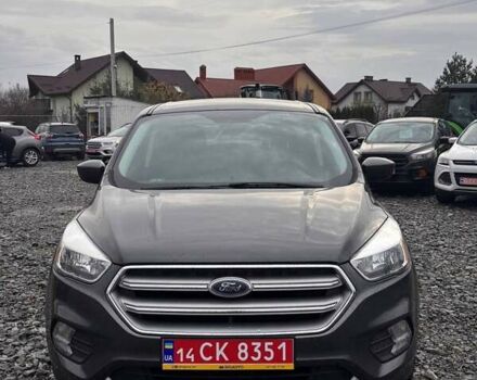 Серый Форд Эскейп, объемом двигателя 1.5 л и пробегом 195 тыс. км за 10699 $, фото 1 на Automoto.ua