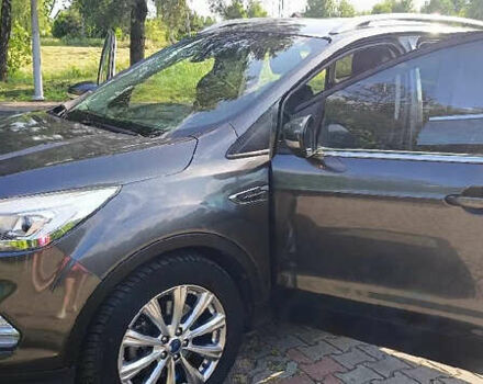 Сірий Форд Ескейп, об'ємом двигуна 2 л та пробігом 106 тис. км за 11500 $, фото 4 на Automoto.ua