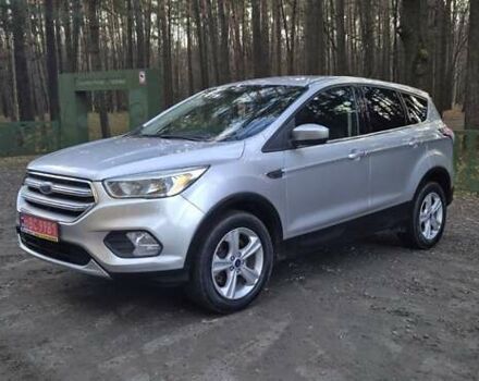 Сірий Форд Ескейп, об'ємом двигуна 1.5 л та пробігом 226 тис. км за 10300 $, фото 1 на Automoto.ua