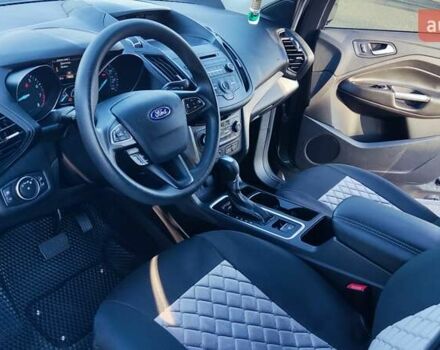 Форд Эскейп 2017 в Кривом Роге на Automoto.ua Серый Форд Эскейп, объемом двигателя 1.5 л и пробегом 81 тыс. км за 12400 $, фото 16 на Automoto.ua