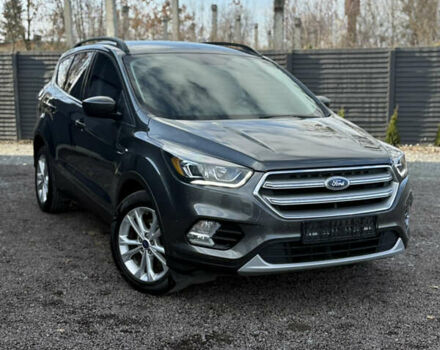 Серый Форд Эскейп, объемом двигателя 1.5 л и пробегом 179 тыс. км за 11300 $, фото 1 на Automoto.ua