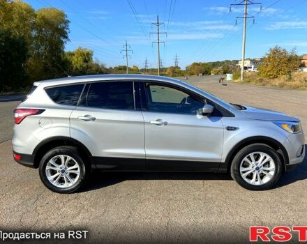 Серый Форд Эскейп, объемом двигателя 1.5 л и пробегом 75 тыс. км за 14600 $, фото 1 на Automoto.ua