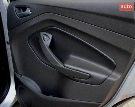 Сірий Форд Ескейп, об'ємом двигуна 2 л та пробігом 137 тис. км за 12900 $, фото 34 на Automoto.ua