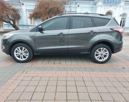 Сірий Форд Ескейп, об'ємом двигуна 1.5 л та пробігом 131 тис. км за 11950 $, фото 2 на Automoto.ua