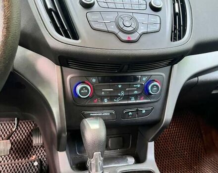 Серый Форд Эскейп, объемом двигателя 1.49 л и пробегом 74 тыс. км за 14400 $, фото 12 на Automoto.ua