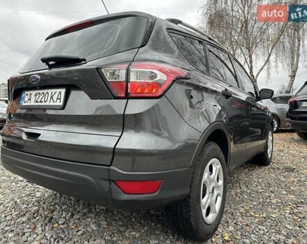 Серый Форд Эскейп, объемом двигателя 2.5 л и пробегом 171 тыс. км за 11950 $, фото 5 на Automoto.ua