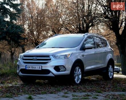 Сірий Форд Ескейп, об'ємом двигуна 2 л та пробігом 137 тис. км за 12900 $, фото 3 на Automoto.ua