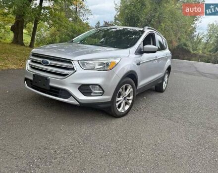 Серый Форд Эскейп, объемом двигателя 2 л и пробегом 96 тыс. км за 15200 $, фото 2 на Automoto.ua