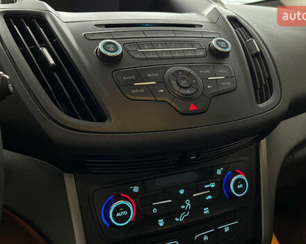 Серый Форд Эскейп, объемом двигателя 1.5 л и пробегом 130 тыс. км за 12650 $, фото 15 на Automoto.ua