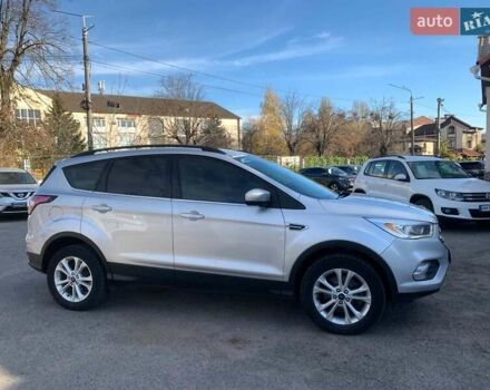 Серый Форд Эскейп, объемом двигателя 1.5 л и пробегом 118 тыс. км за 14690 $, фото 3 на Automoto.ua