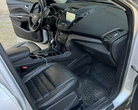 Серый Форд Эскейп, объемом двигателя 1.5 л и пробегом 80 тыс. км за 12000 $, фото 5 на Automoto.ua