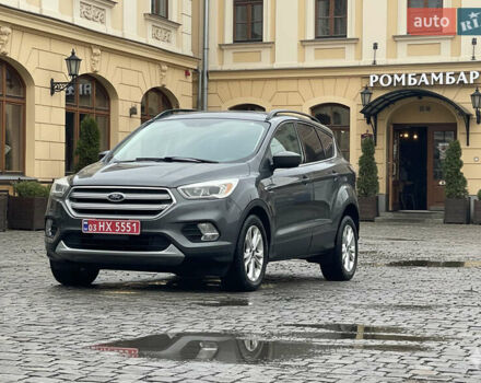 Серый Форд Эскейп, объемом двигателя 1.5 л и пробегом 235 тыс. км за 9550 $, фото 2 на Automoto.ua