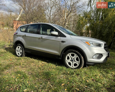Форд Эскейп 2017 в Белой Церкве на Automoto.ua Серый Форд Эскейп, объемом двигателя 2.5 л и пробегом 195 тыс. км за 12600 $, фото 4 на Automoto.ua