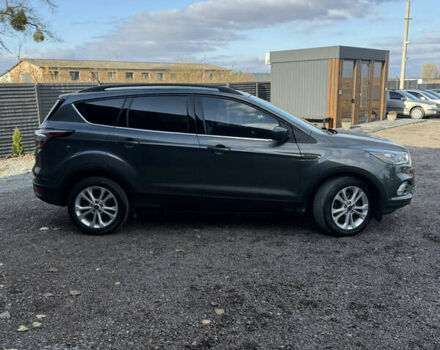 Серый Форд Эскейп, объемом двигателя 1.5 л и пробегом 179 тыс. км за 11300 $, фото 4 на Automoto.ua