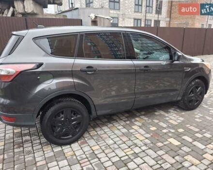 Серый Форд Эскейп, объемом двигателя 2.5 л и пробегом 237 тыс. км за 12700 $, фото 6 на Automoto.ua