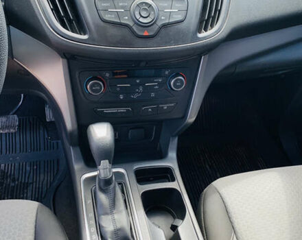 Сірий Форд Ескейп, об'ємом двигуна 2 л та пробігом 139 тис. км за 12700 $, фото 16 на Automoto.ua