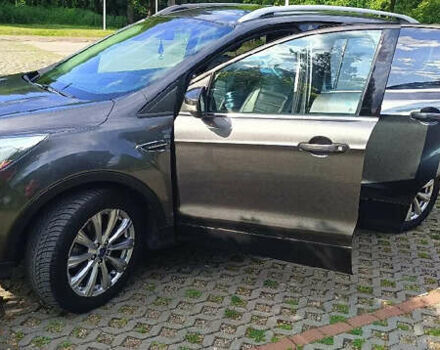 Сірий Форд Ескейп, об'ємом двигуна 2 л та пробігом 106 тис. км за 11500 $, фото 1 на Automoto.ua