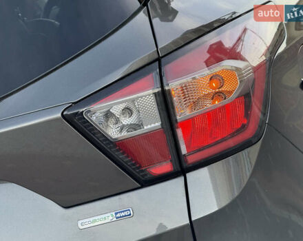 Серый Форд Эскейп, объемом двигателя 1.5 л и пробегом 176 тыс. км за 11999 $, фото 39 на Automoto.ua