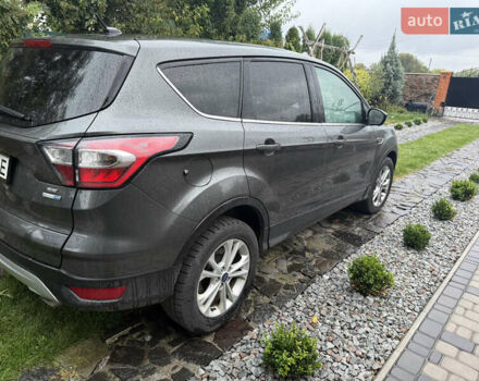 Серый Форд Эскейп, объемом двигателя 1.5 л и пробегом 144 тыс. км за 11500 $, фото 3 на Automoto.ua
