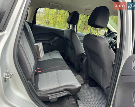Форд Эскейп 2017 в Белой Церкве на Automoto.ua Серый Форд Эскейп, объемом двигателя 2.5 л и пробегом 195 тыс. км за 12600 $, фото 8 на Automoto.ua