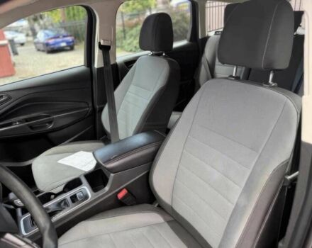 Серый Форд Эскейп, объемом двигателя 2.5 л и пробегом 63 тыс. км за 9500 $, фото 7 на Automoto.ua