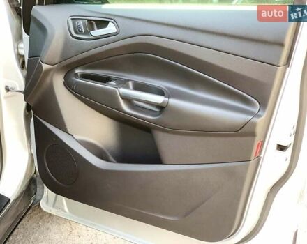 Серый Форд Эскейп, объемом двигателя 1.5 л и пробегом 118 тыс. км за 14690 $, фото 26 на Automoto.ua