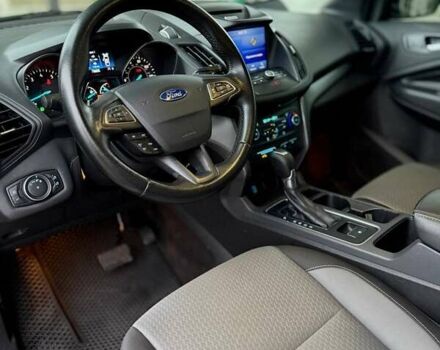 Серый Форд Эскейп, объемом двигателя 1.5 л и пробегом 193 тыс. км за 10999 $, фото 9 на Automoto.ua