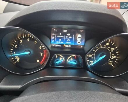 Серый Форд Эскейп, объемом двигателя 2.5 л и пробегом 237 тыс. км за 12700 $, фото 18 на Automoto.ua