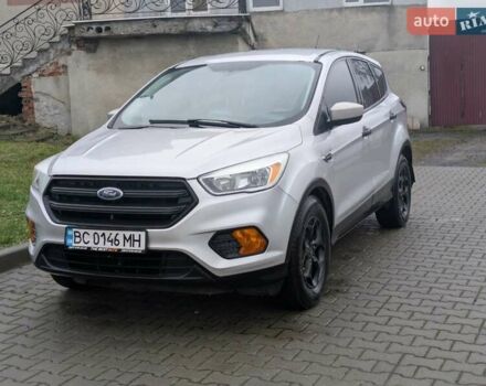 Серый Форд Эскейп, объемом двигателя 2.5 л и пробегом 247 тыс. км за 10300 $, фото 1 на Automoto.ua