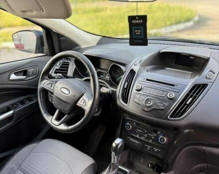 Серый Форд Эскейп, объемом двигателя 1.5 л и пробегом 190 тыс. км за 11400 $, фото 1 на Automoto.ua